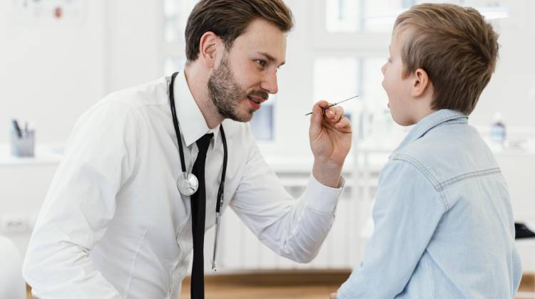 tratamiento para Nódulos de laringe  Otorrinolaringólogo en Naucalpan