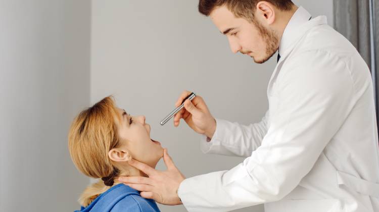 tratamiento para Nódulos de laringe  Otorrinolaringólogo en Naucalpan